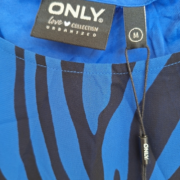 Only Love Collection Pullover Blouse Cute JSzM Puff Sleeve Blk/Blu Crepe Fabric - Picture 2 of 9